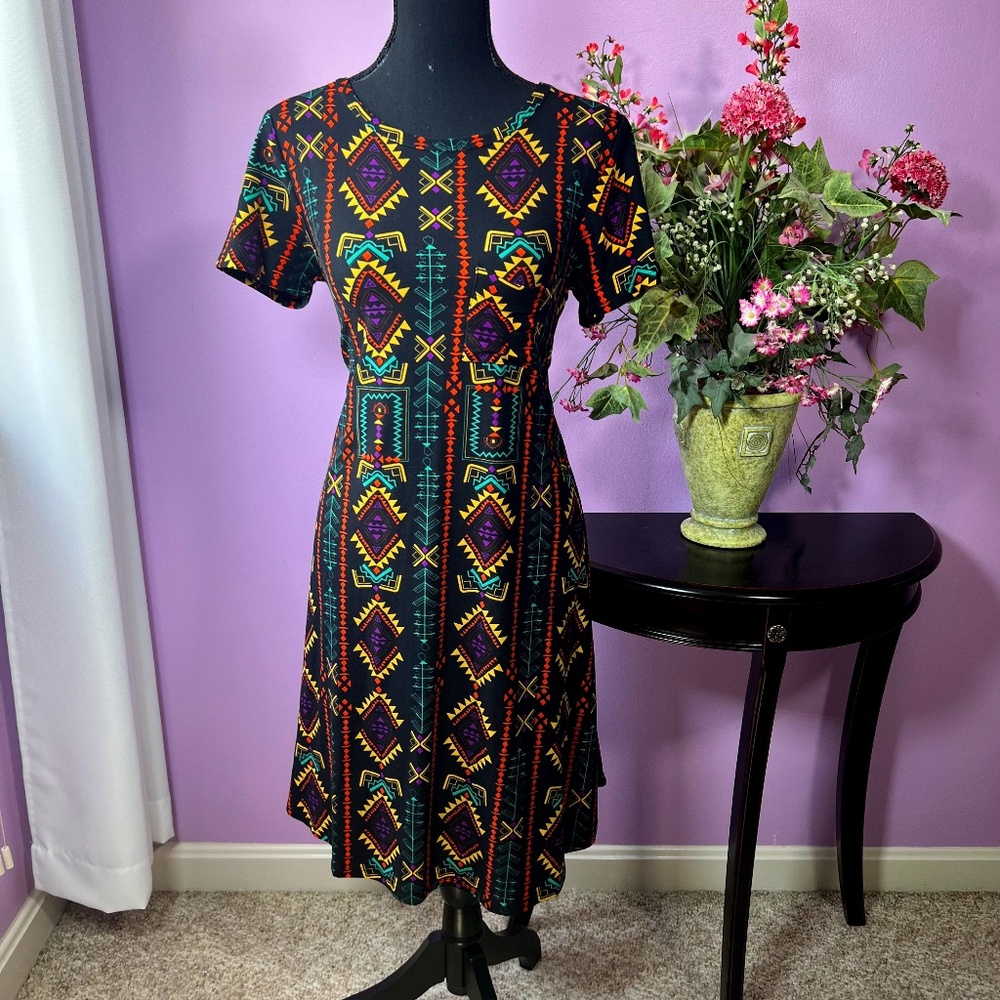 LULAROE Geometric Southwest Asymmetrical Super Comfy CARLY T-Shirt Swing Dress